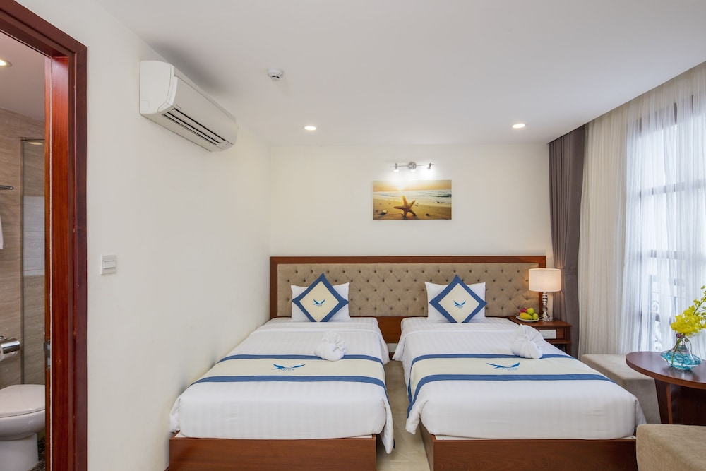 Apus Hotel 15/77