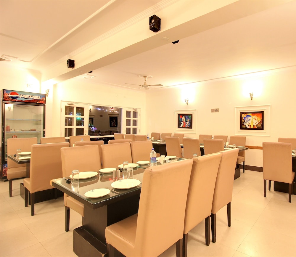 NEELESH INN 27/39