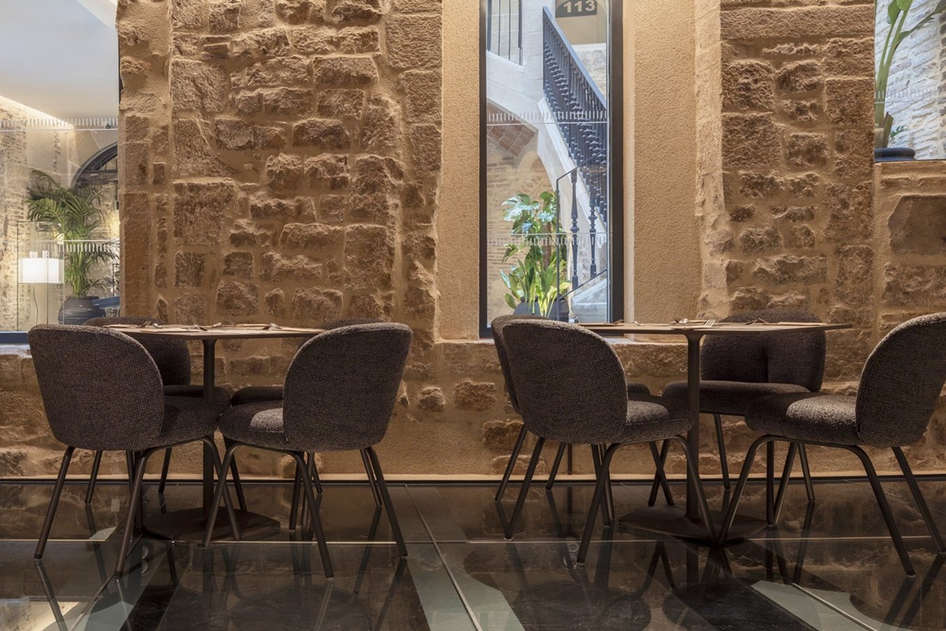 Gran Hotel Barcino 67/76
