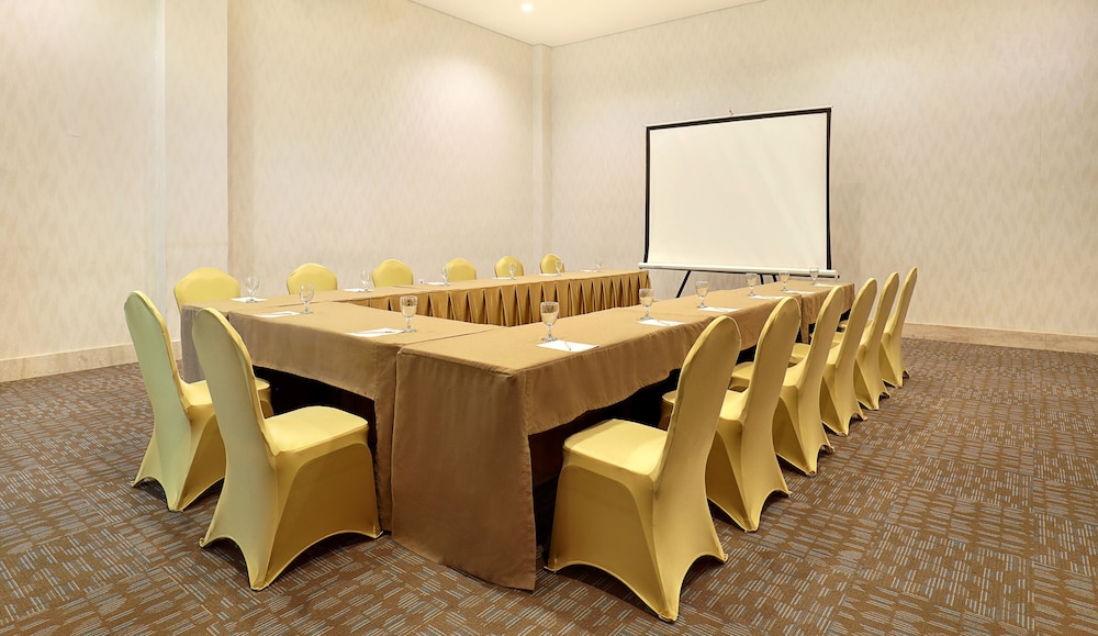 Swiss-Belhotel Sorong 33/36