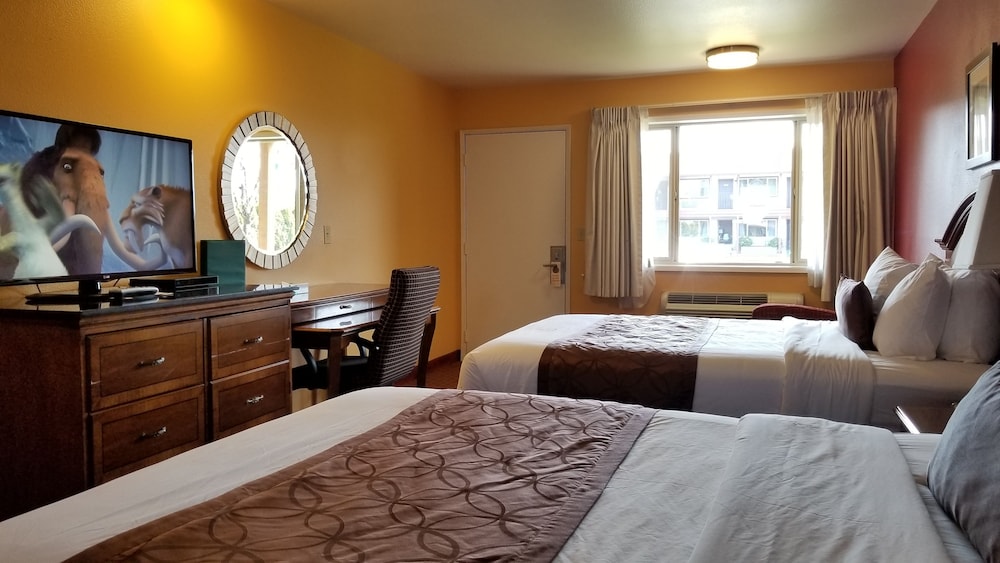 Forks Motel 12/50
