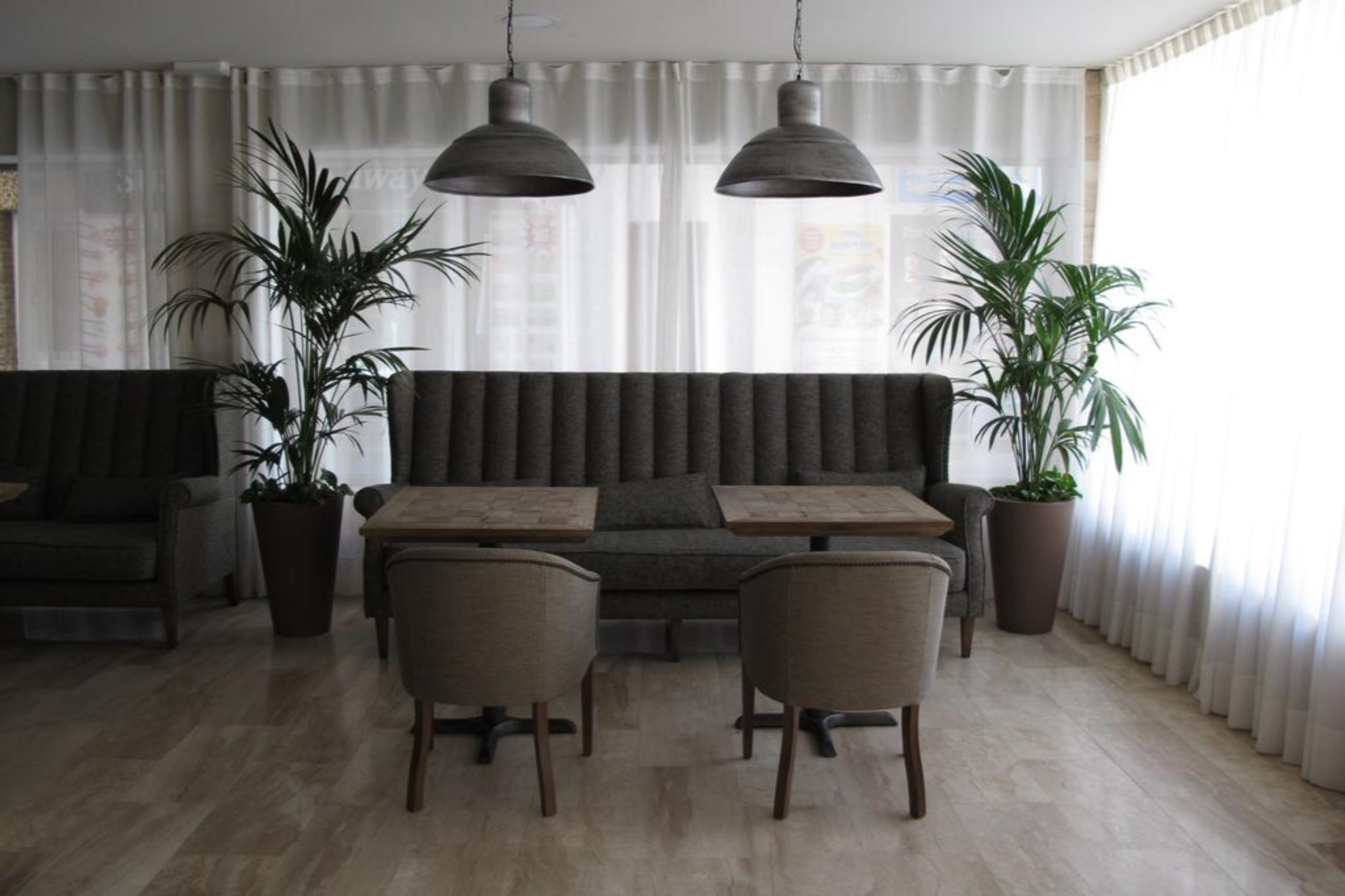 Metropol Hotel 31/50