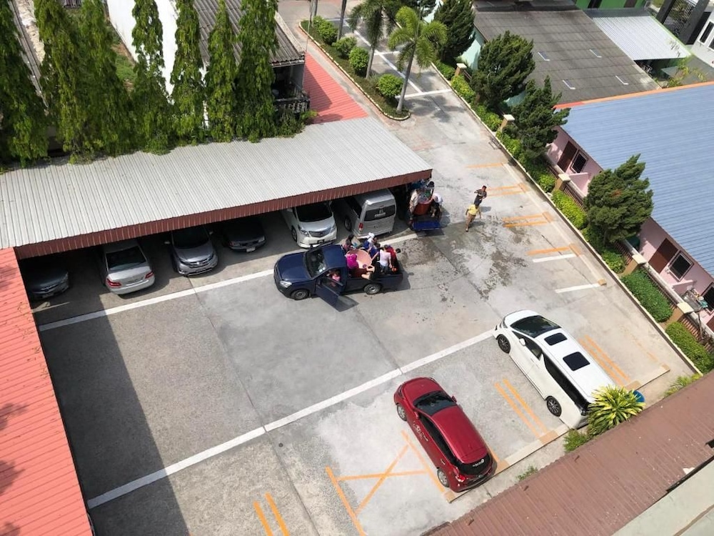 Pearl Place Hotel 41/48