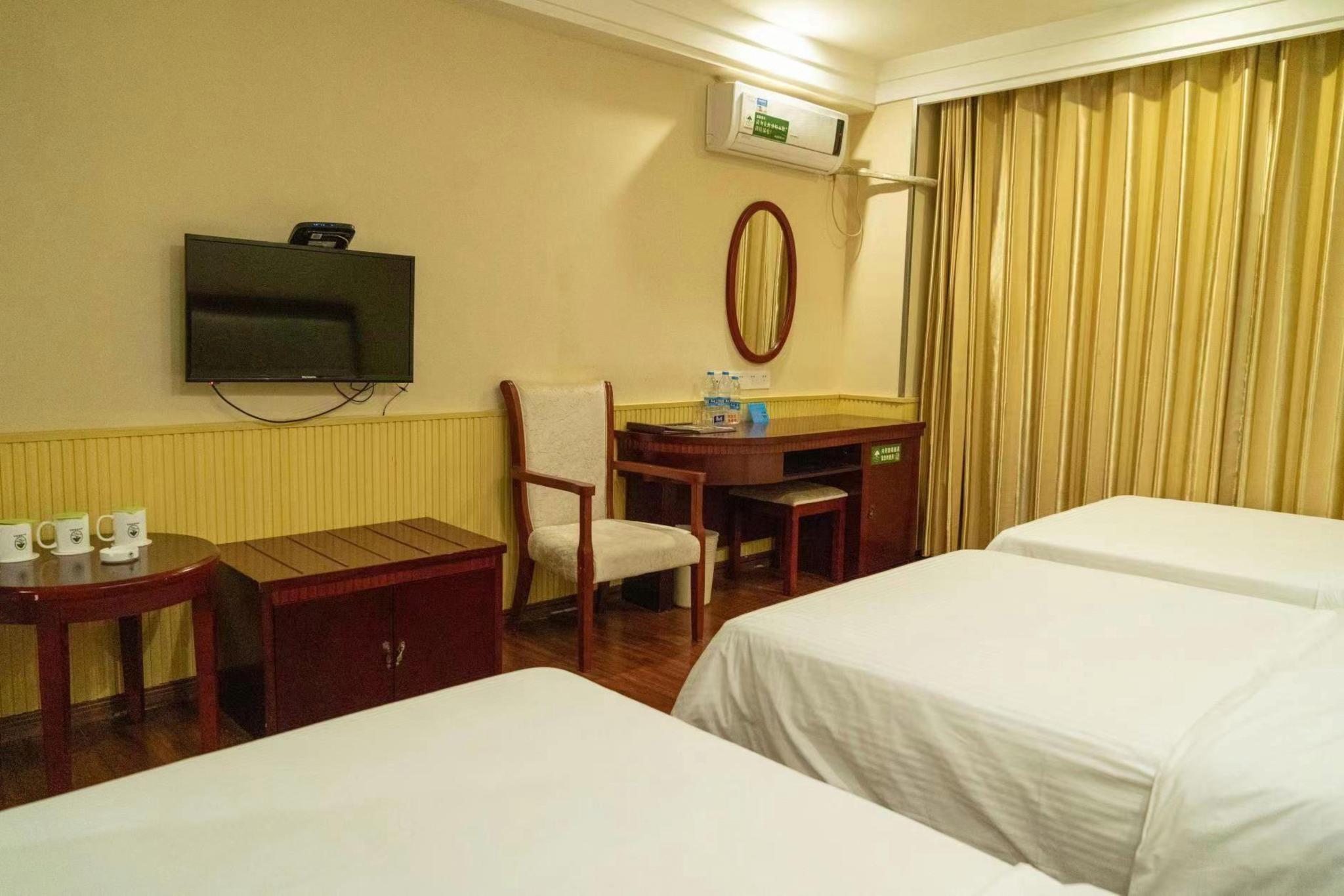 Greentree Inn Sanya Jiyang District Yalongbay Yingbin Avenue Hotel 18/23