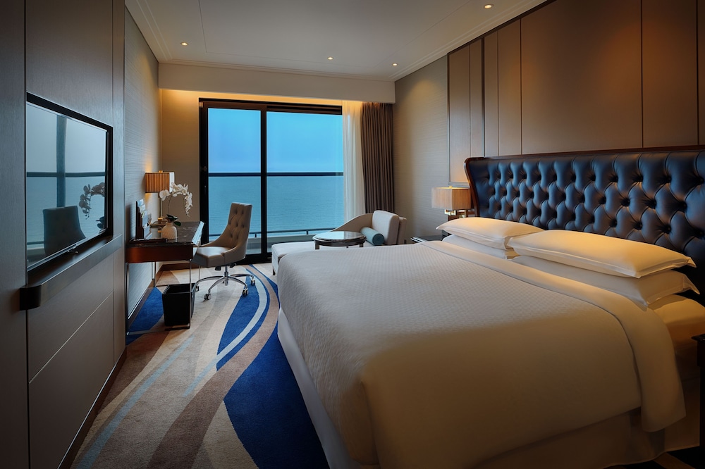 Four Points By Sheraton Danang 10/24