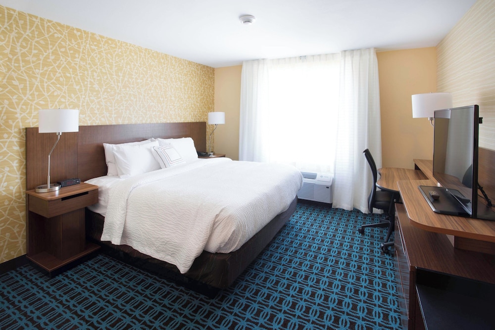 Fairfield Inn Suites Decorah 9/31