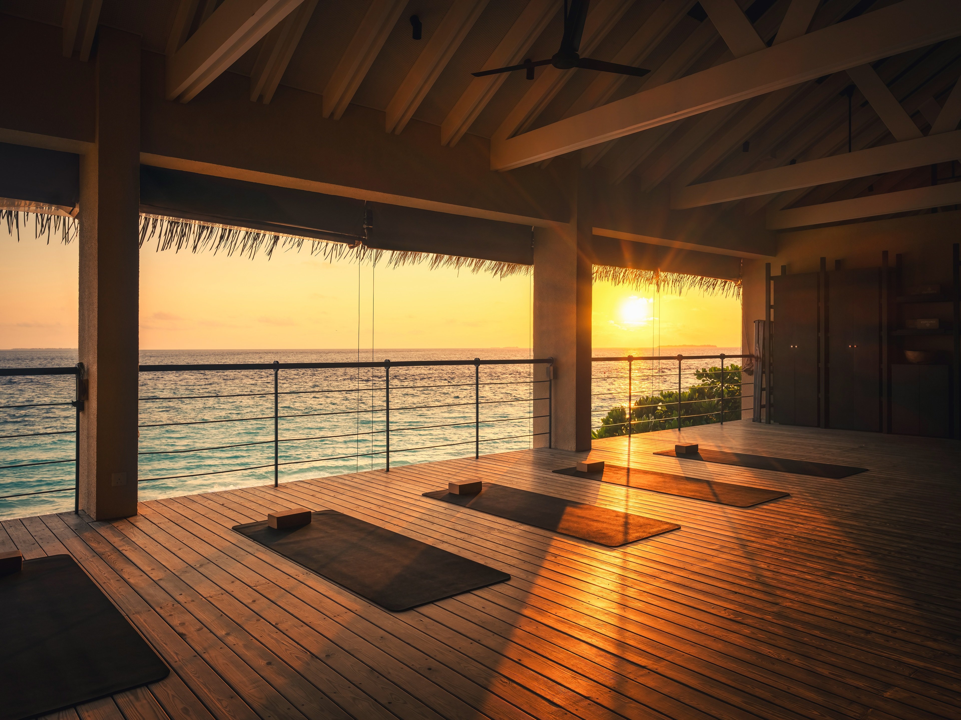 Intercontinental Hotels Maldives Maamunagau Resort 26/55