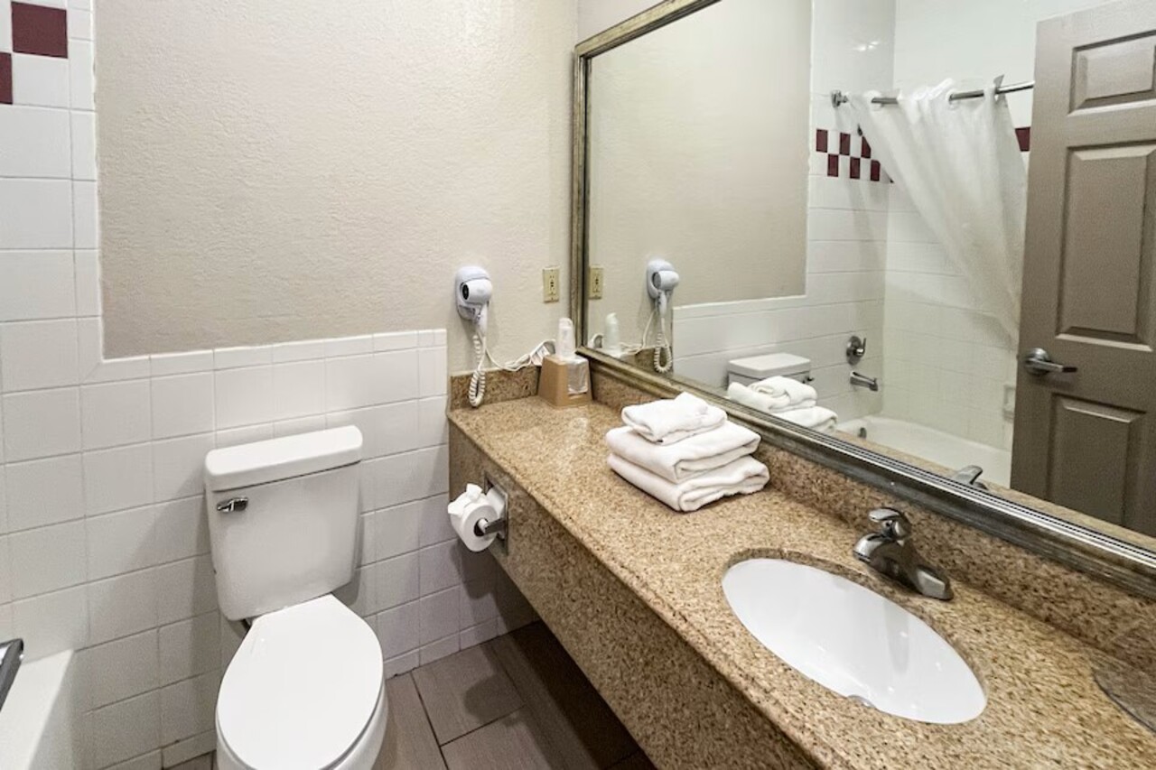 Studio6 Suites Houston TX Spring 22/22