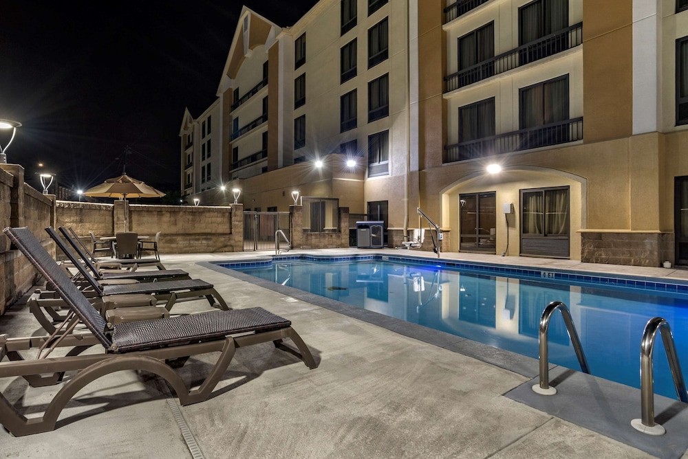 Comfort Inn Birmingham Homewood 4/27