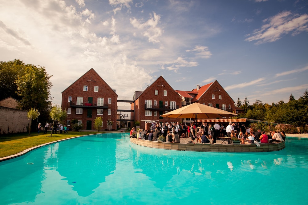 LANDHOTEL HOF BEVERLAND 4/69