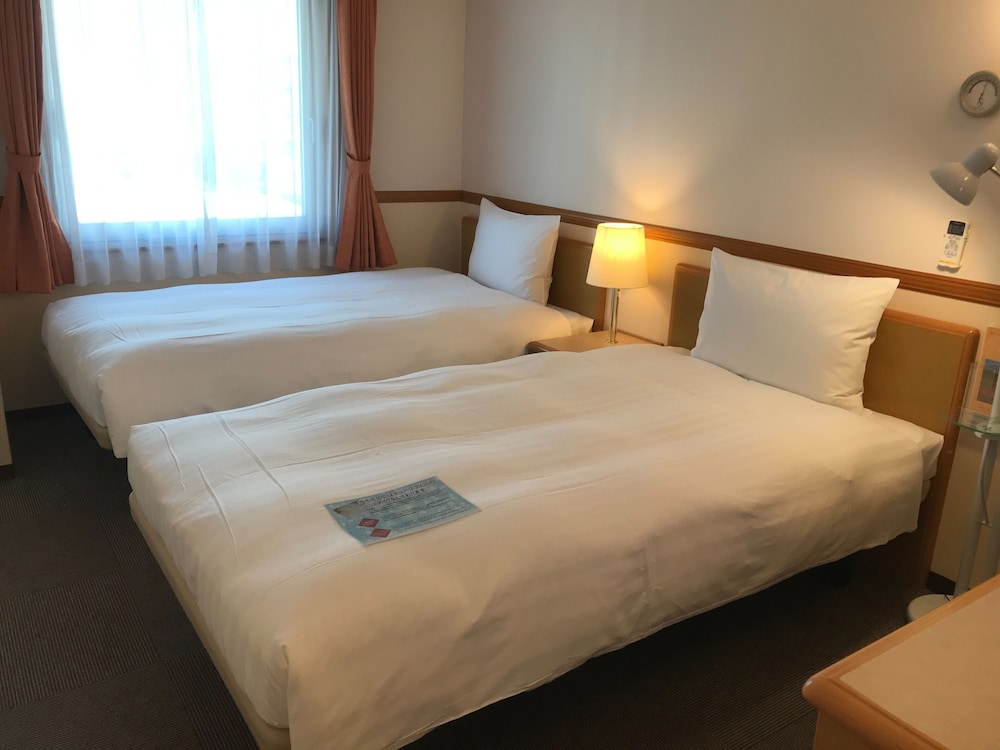 Toyoko Inn Chiba Minato Ekimae 12/57