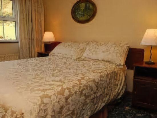 Room at Weston House, Ballyvourney