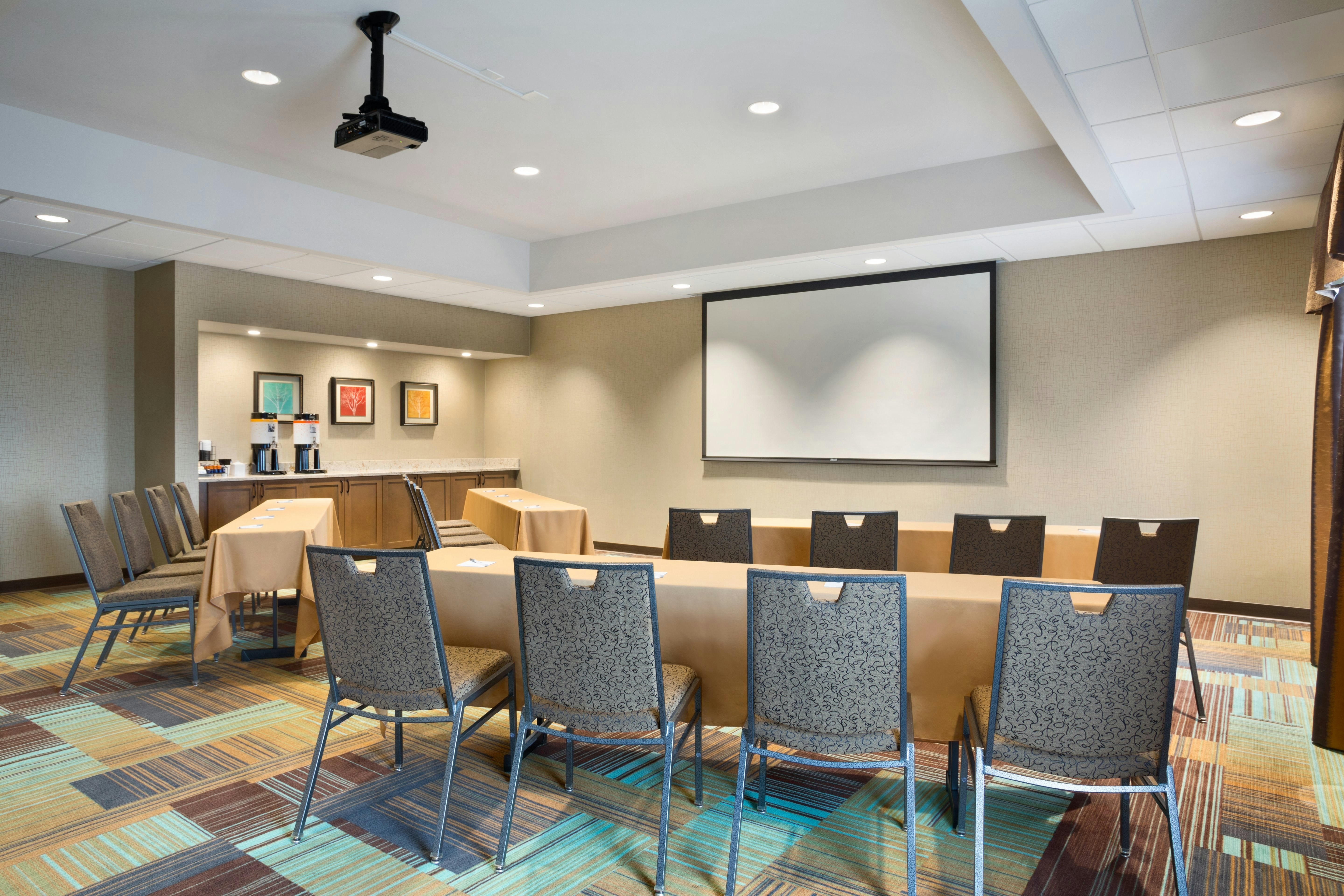 Hampton Inn and Suites Minooka 29/37