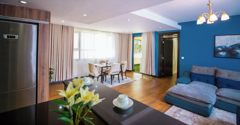 Greenpath Residence 28/50