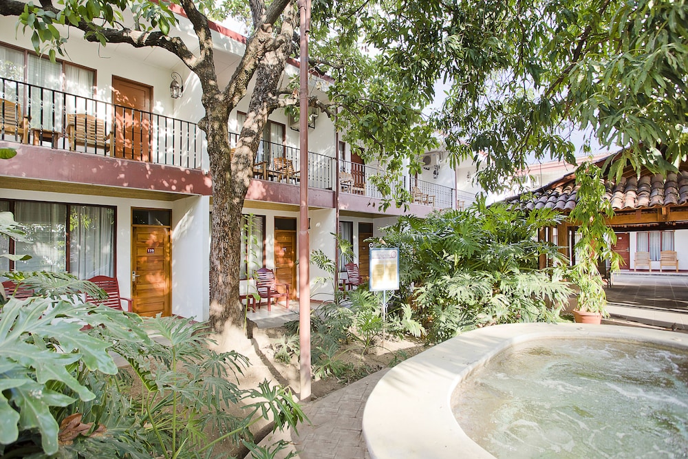 Hotel Boyeros 55/62