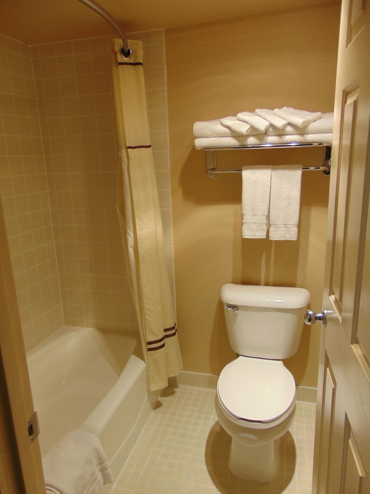 غرفة قياسية بسريرين كوين لذوي الإعاقة، Best Western Plus King's Inn & Suites 9/9
