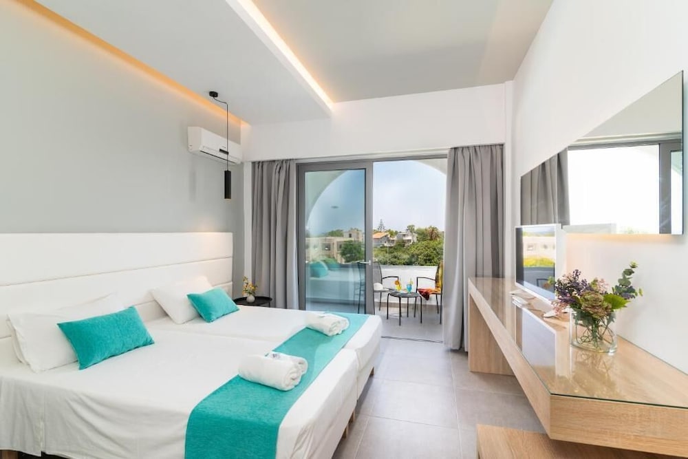 Room at Happy Days Hotel - Adults Only, Ialysos