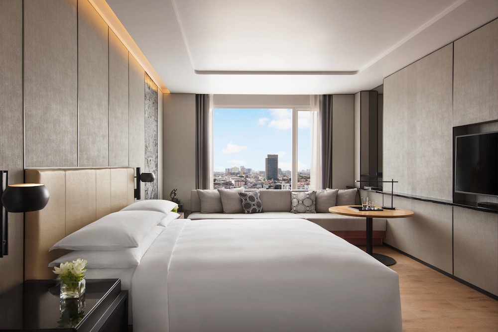 Marriott Bangkok Hotel the Surawongse 8/74