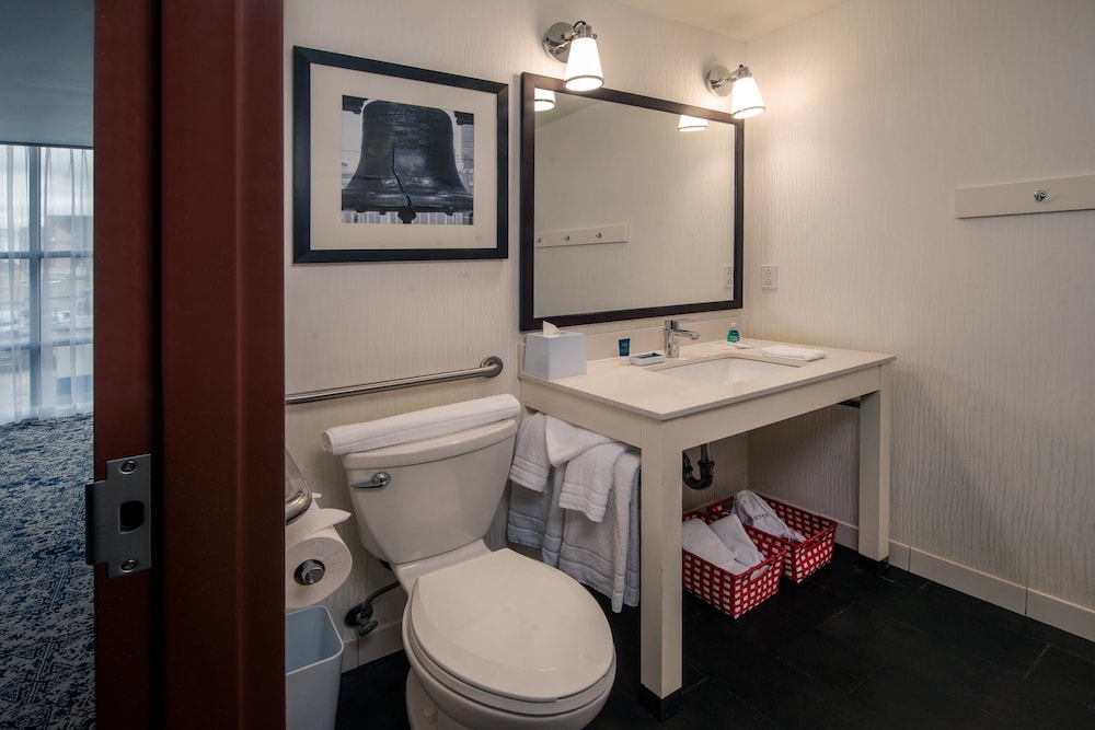 Four Points by Sheraton Philadelphia City Center 33/48