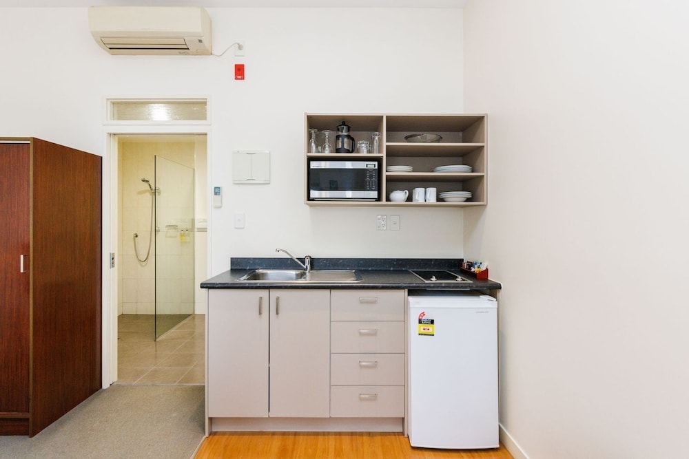 Fitzherbert Regency Motor Lodge 39/46