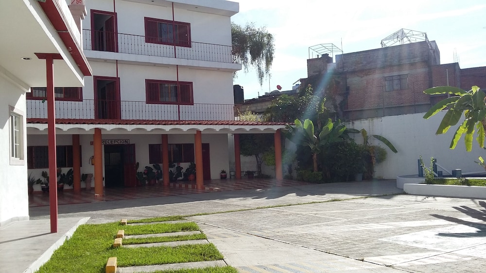 Hotel Hacienda de Zapata 1/56