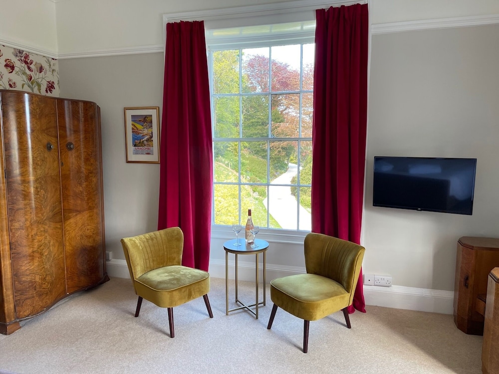 Laston House 31/50