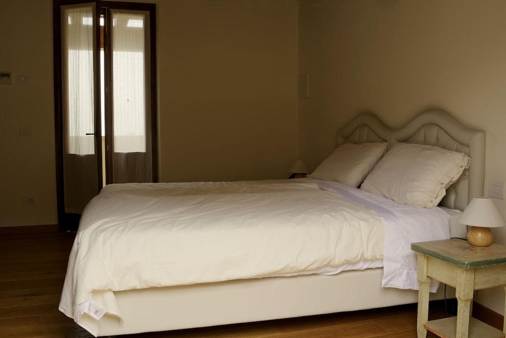 La Fonte Degli Dei Wine Relais - Adults Only 8/50
