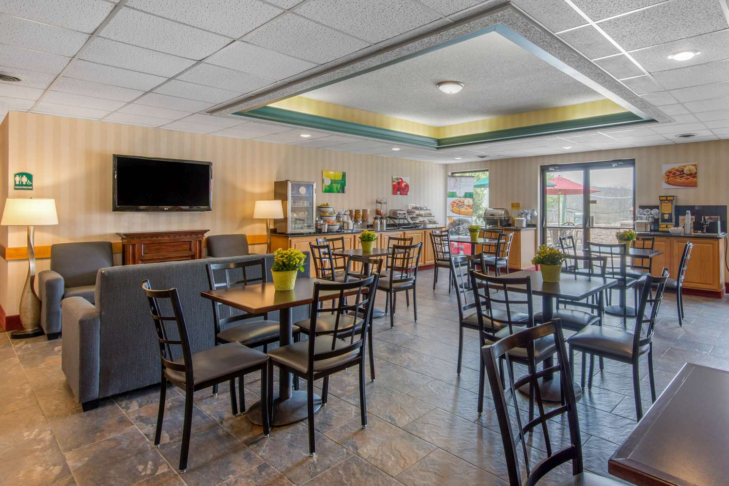 Quality Inn & Suites Mansfield 11/18