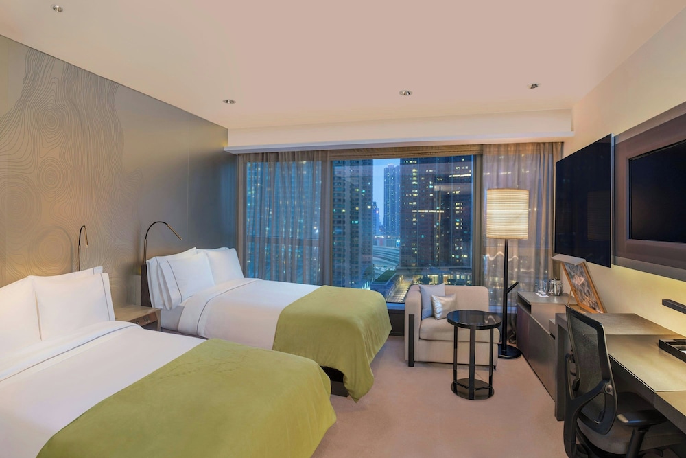 W Hong Kong Hotel 28/69