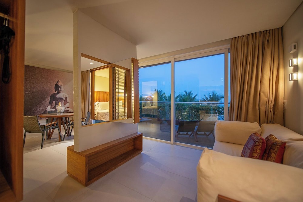جناح ملكي، Hotel Spa Nau Royal 3/9