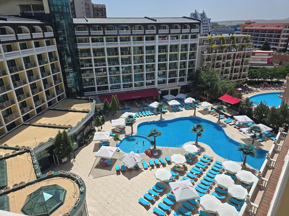 Planeta Hotel and Aquapark 45/50
