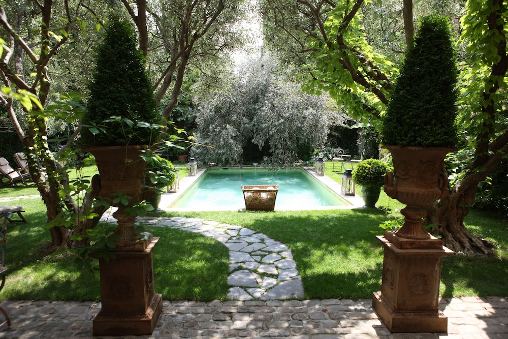 Jardins Secrets Hotel Nimes 12/40