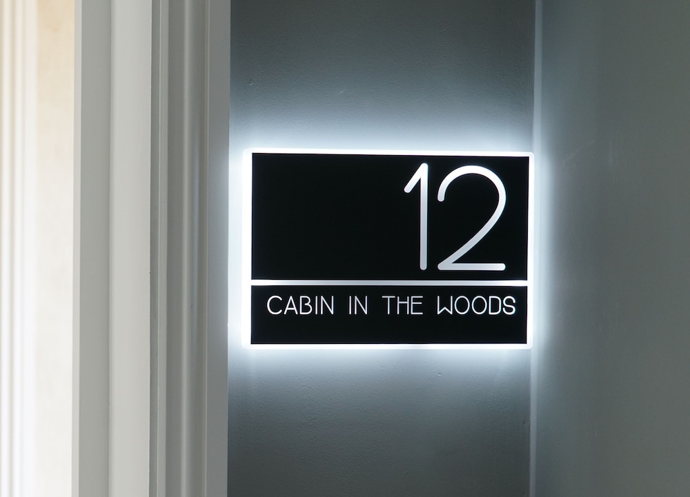 Trueman Court Luxury Serviced Apartments 31/55