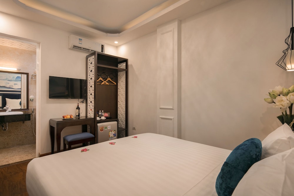 HANOI CHIC BOUTIQUE HOTEL 14/74