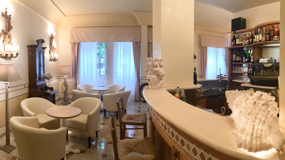 Hotel Olimpia 24/47