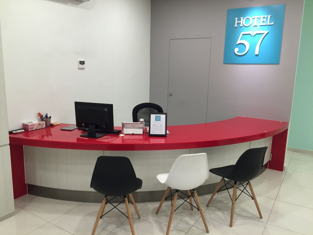Hotel 57 38/41