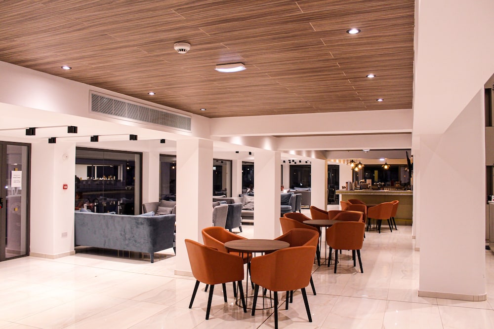 Piere Anne Beach Hotel 23/47