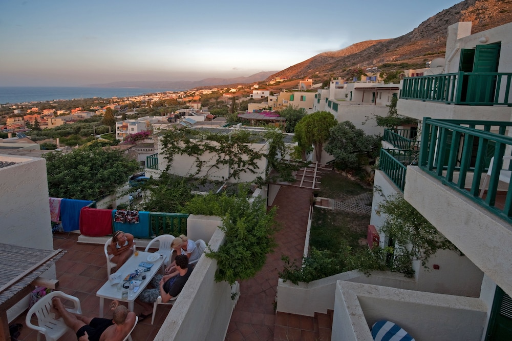 Kalimera Village 8/70