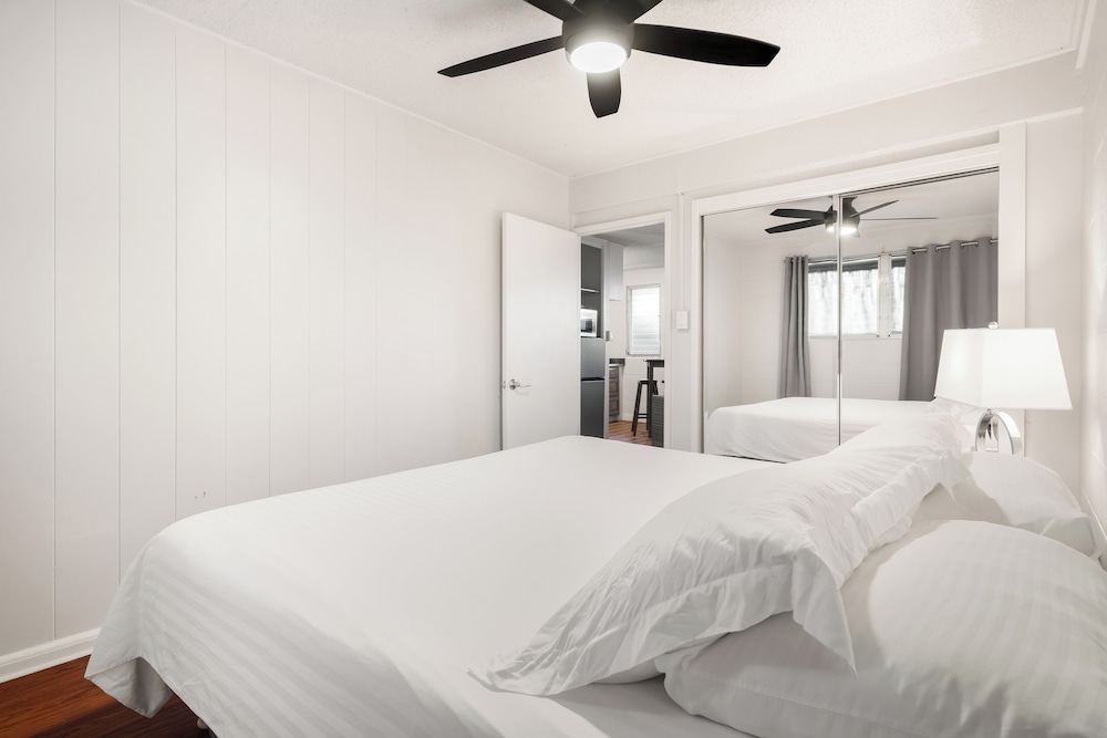 2 BEDROOMS, OHANA, KITCHENETTE
