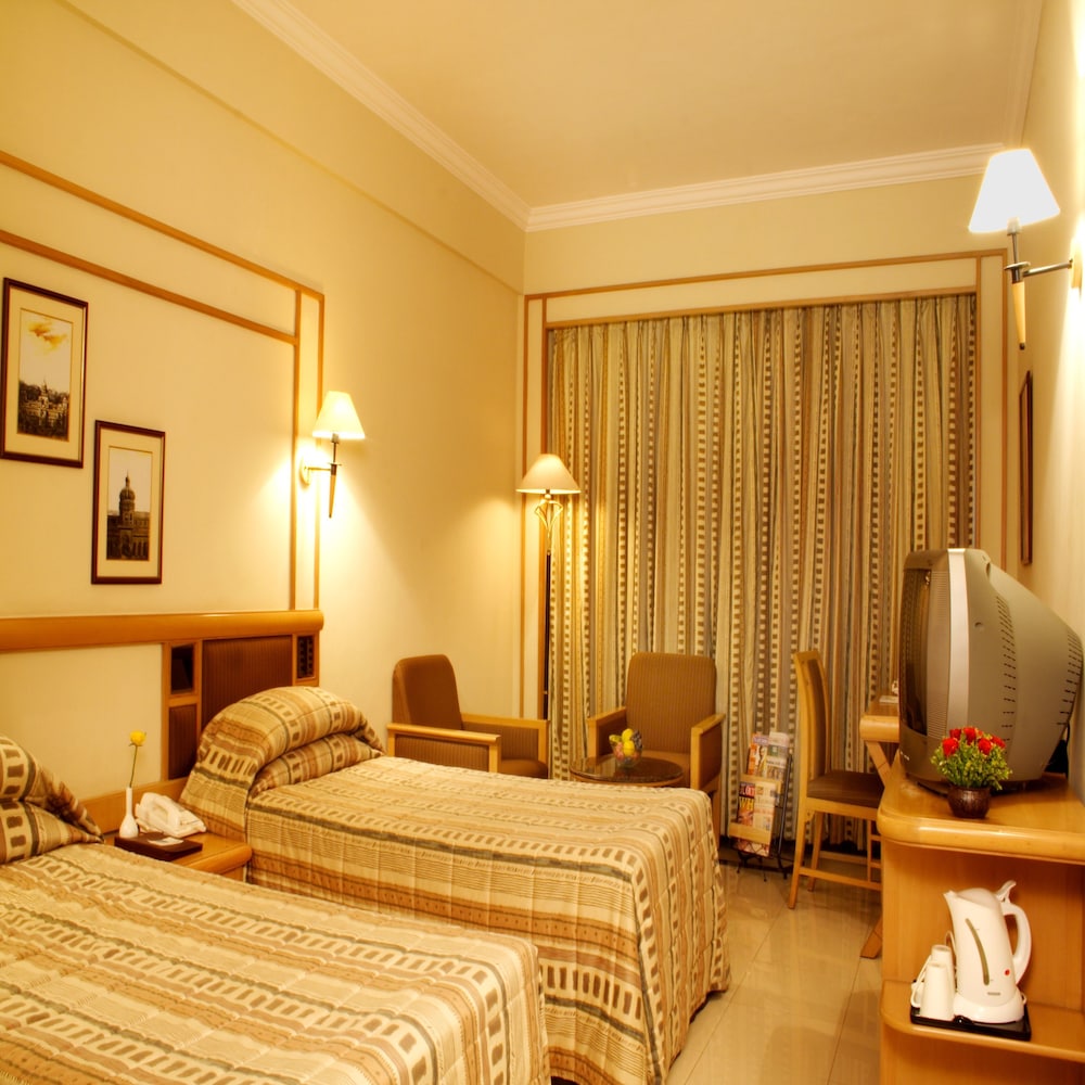 Aditya Park A Sarovar Portico Hotel 8/48