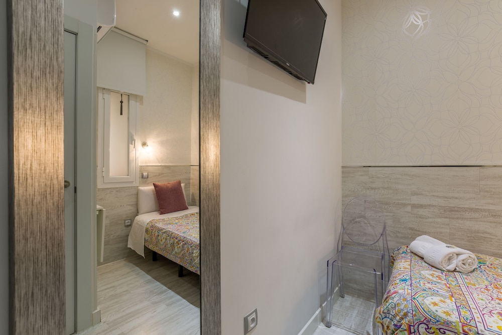 Hostal Met Madrid 29/30