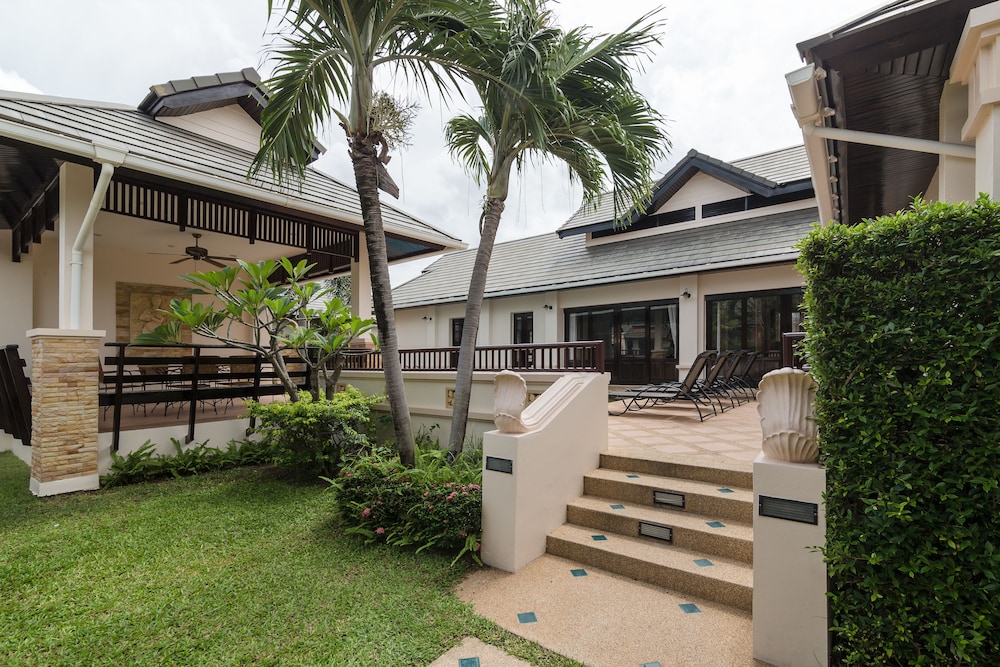 4 Bedroom Private Bali Style Villa Hh1 32/45