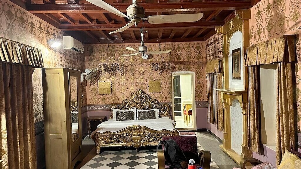 Hotel Bhairon Vilas 9/25