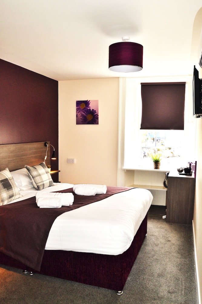 The Breadalbane Arms Room Only Hotel 13/38