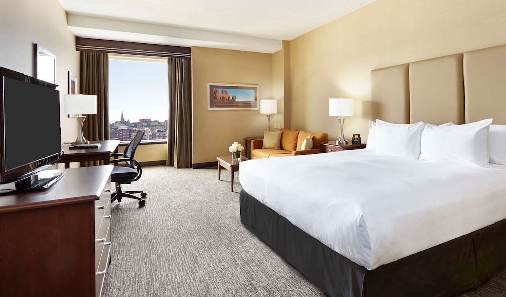 Hilton Saint John 18/72