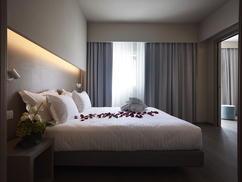 Glance Hotel In Florence 37/70