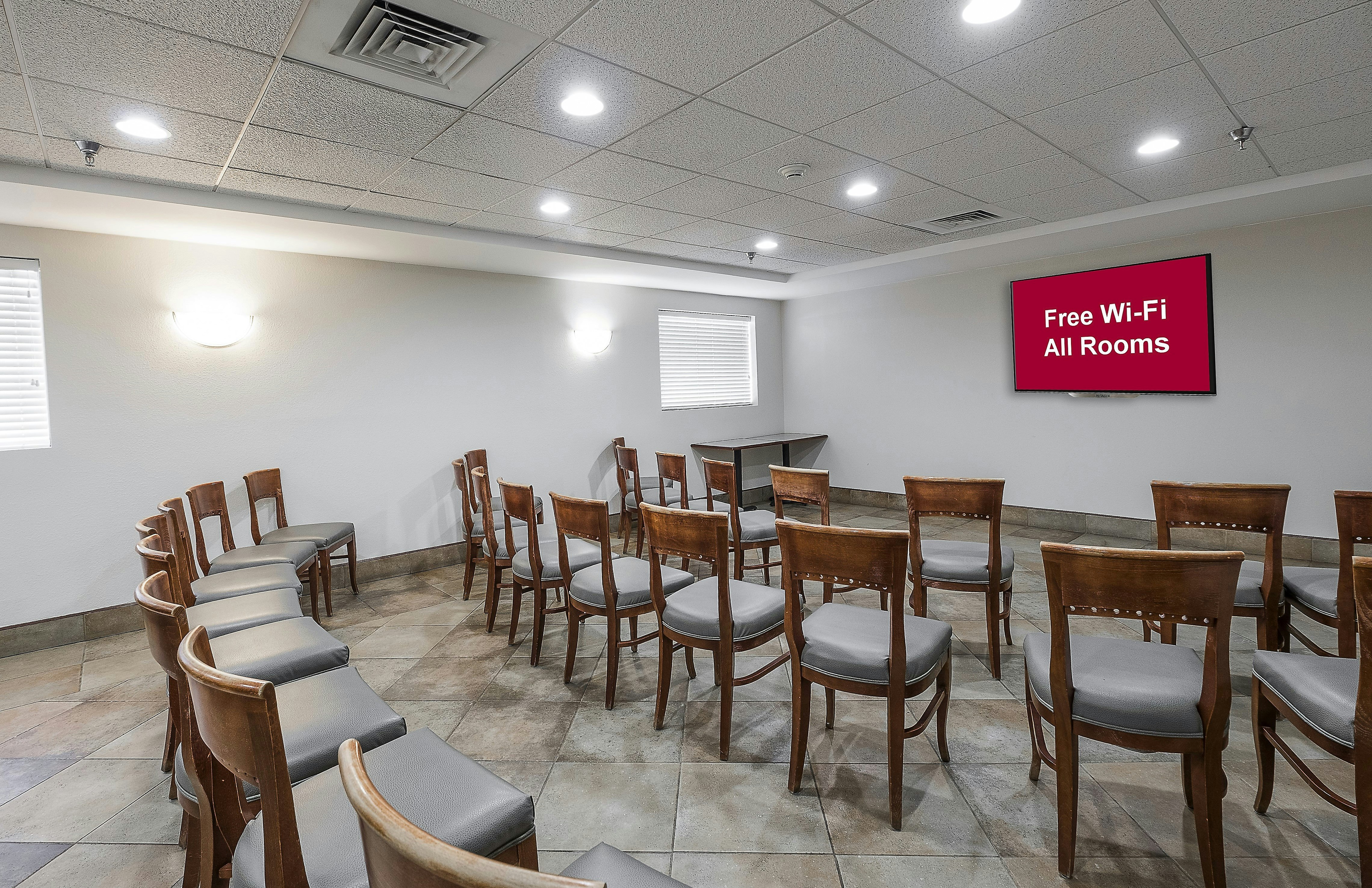 Red Roof Inn Hartford - New Britain 30/33