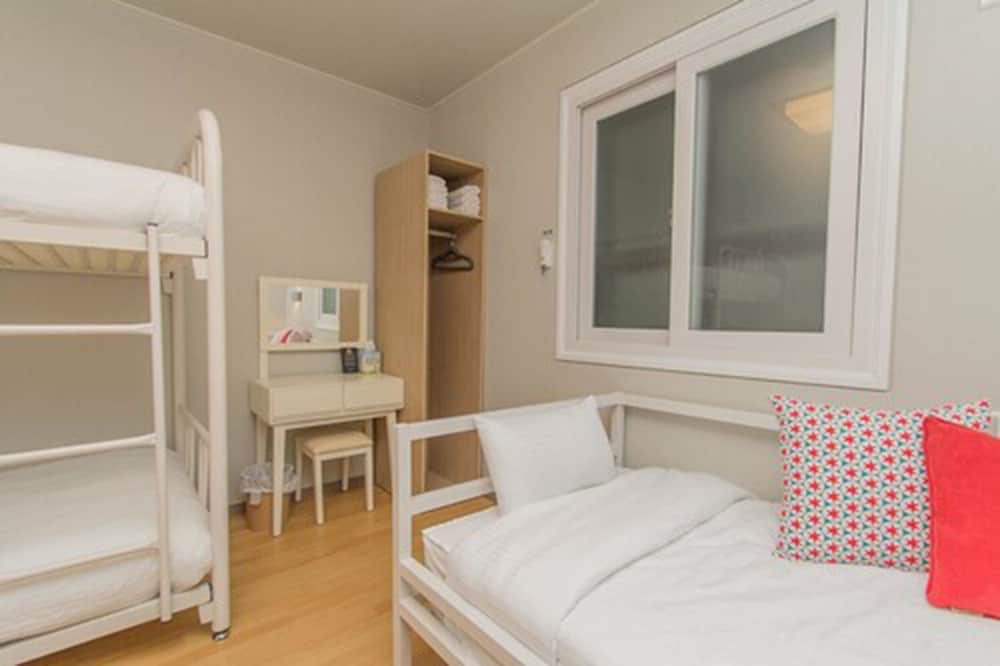 Uniqstay Hostel And Suite 17/46