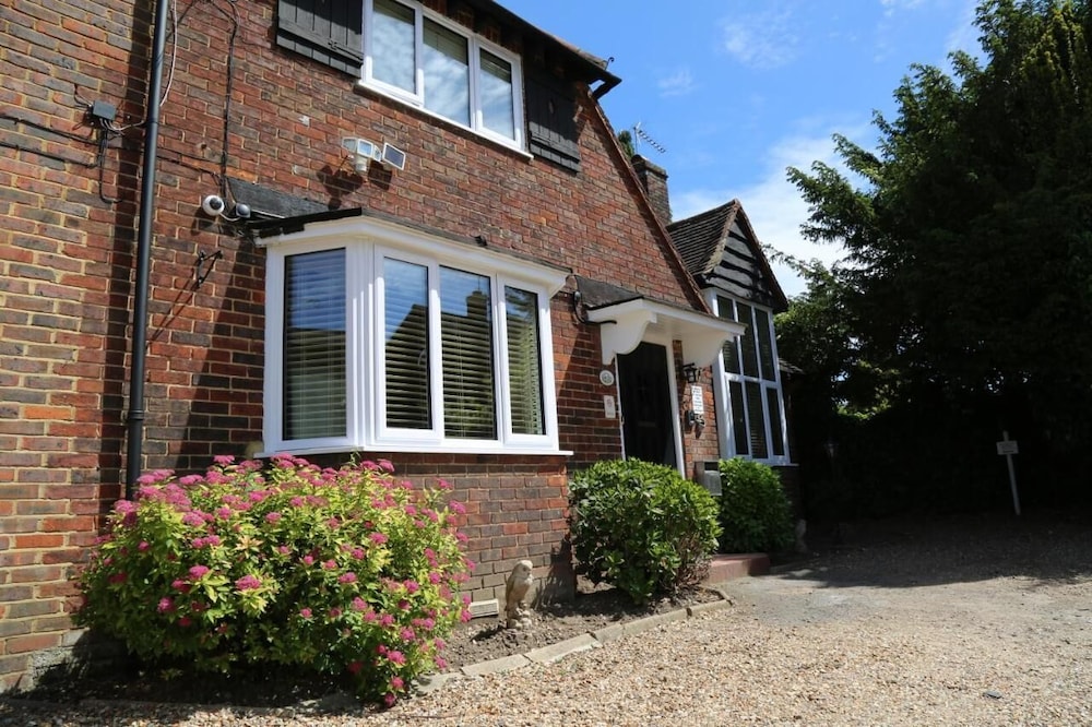 Debden Guest House 3/50