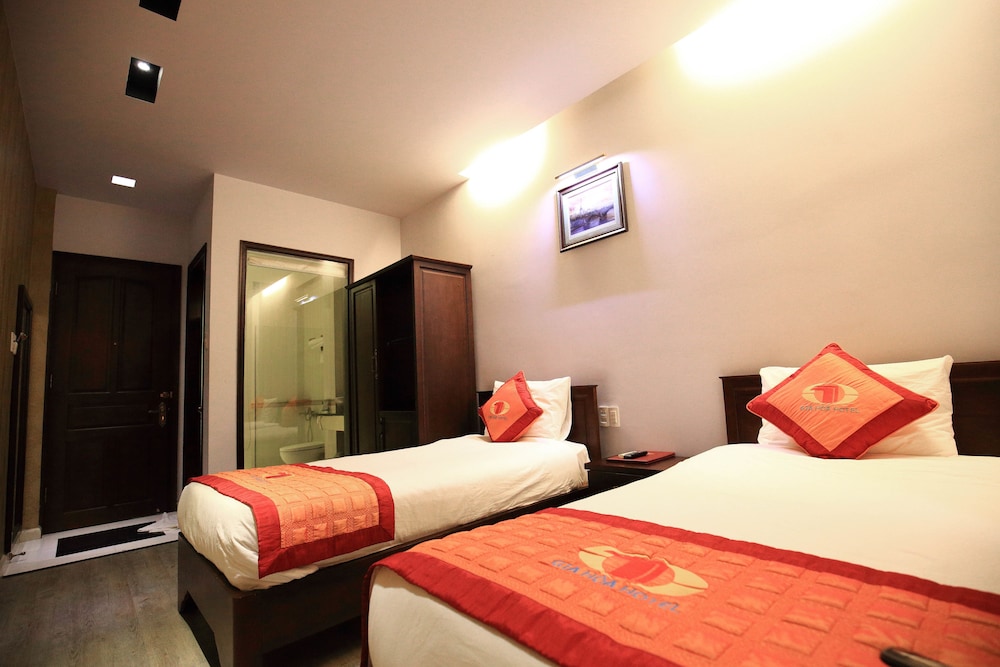 Gia Hoa Hotel 11/23
